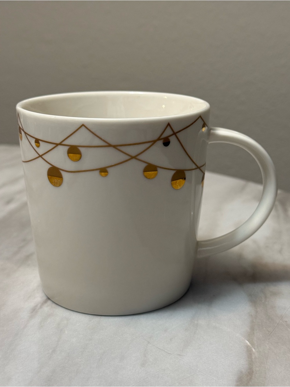 Starbucks Porcelain Christmas Holiday 2012 White Gold Ornaments Coffee Mug